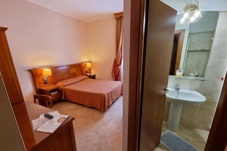Hotel Acqui & Centro Benessere Acqui Terme Exterior foto