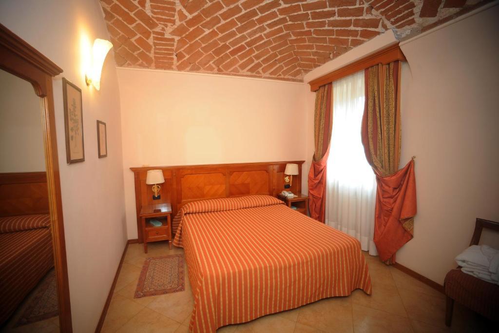Hotel Acqui & Centro Benessere Acqui Terme Habitación foto
